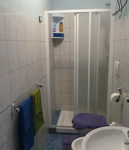 Little Moon Guest house *